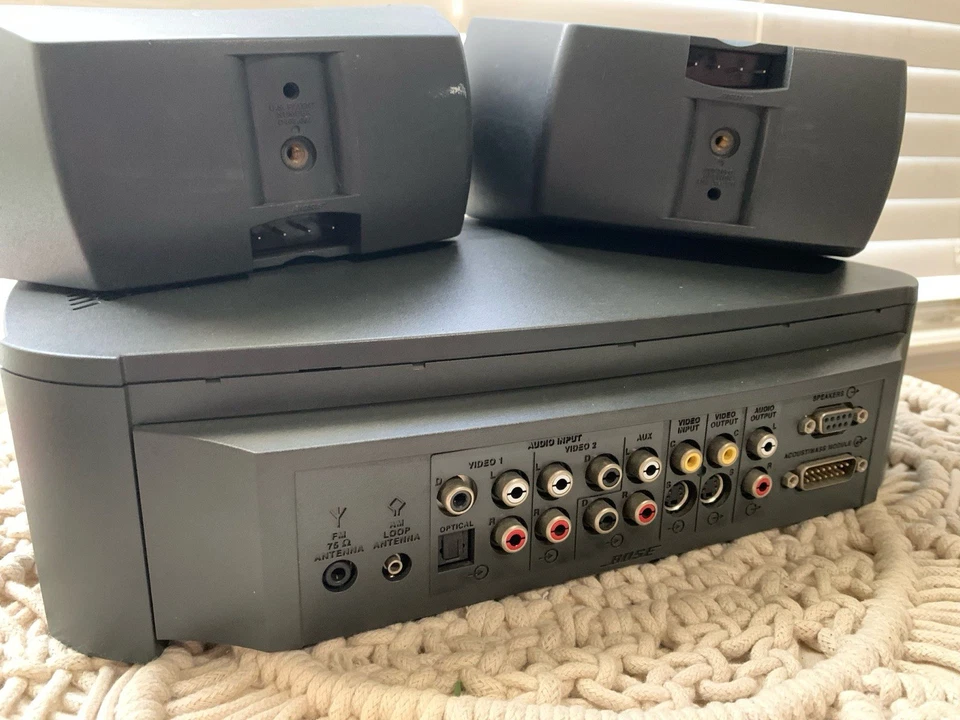Bose AV3-2-1 Home Media Center with 2 Speakers No Cables Remote Control Tested - Image 2 of 4