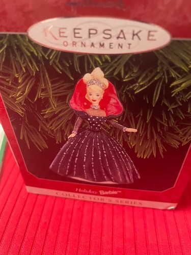 HALLMARK Keepsake 1997 BARBIE Holiday Ornament - QX14023 - Picture 7 of 8