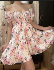 $350 Alice + Olivia NEW  Floral Cap Sleeve Fit & Flare  Floral Dress Size 4 
