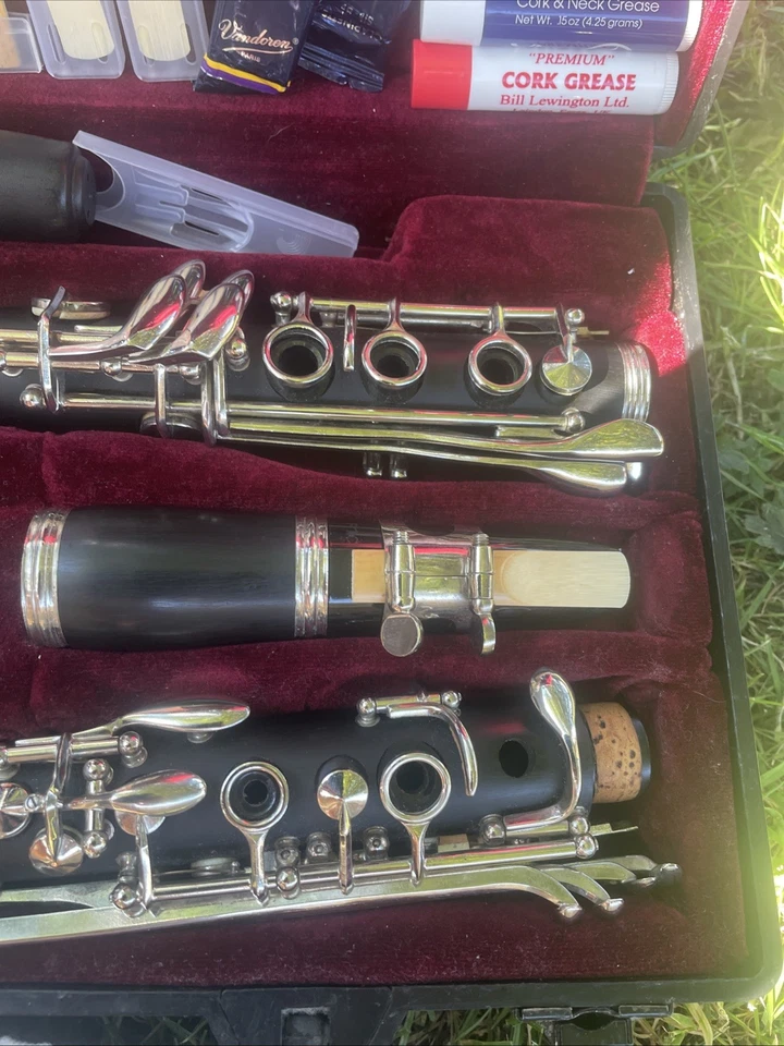 Blessing Clarinet In Hard Case & Extras Plus Soft Pull Through VGC Working - Image 4 of 4