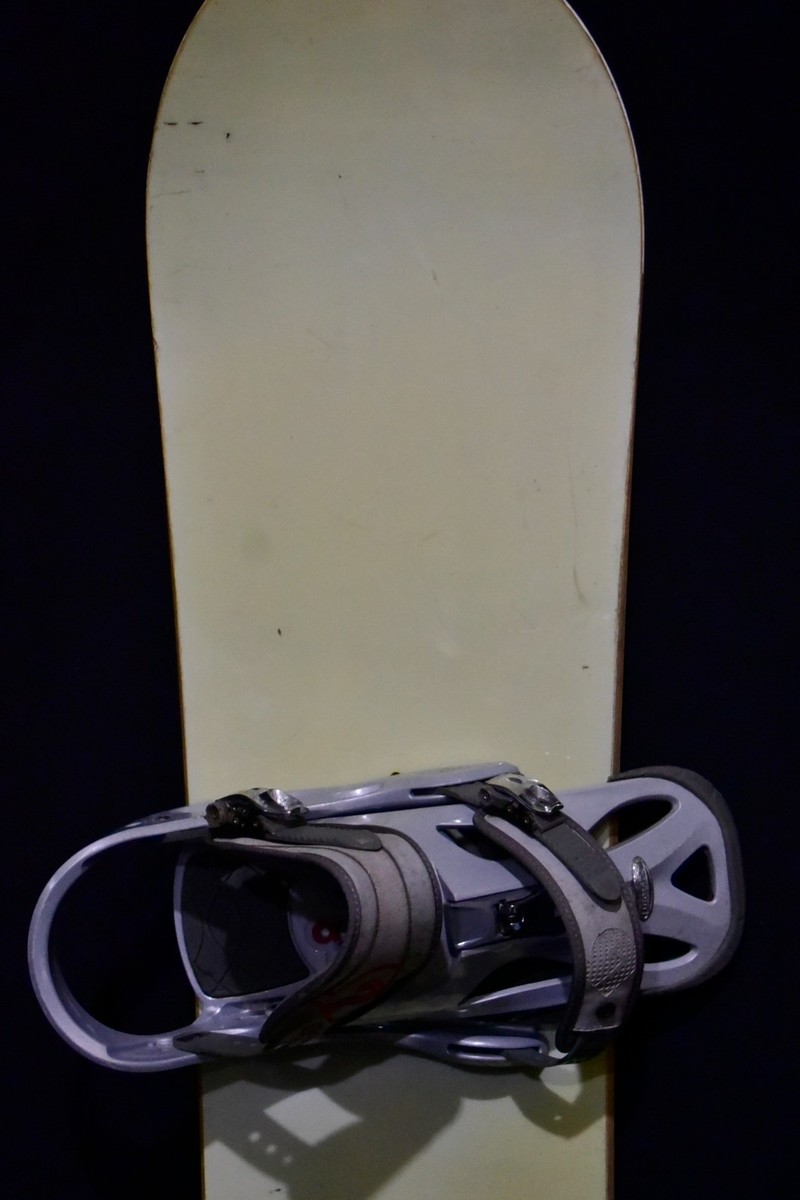 BURTON INDIE SNOWBOARD SIZE 152 CM WITH BURTON LARGE BINDINGS | eBay