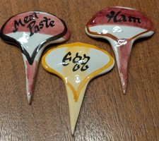 VINTAGE SET OF 3 TONI RAYMOND CERAMIC SANDWICH MARKERS 1960 EXCELLENT CONDITION