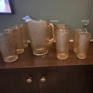 Amber  Textured Ribbed Glass Pitcher 1.5 qt + 8Tumblers -2 -H20    11 pieces!