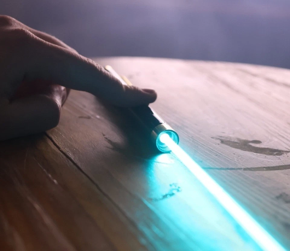 488nm Cyan Laser Pointer Pen - Brass Host, with Premium Metal Case (USA) - Image 3 of 3