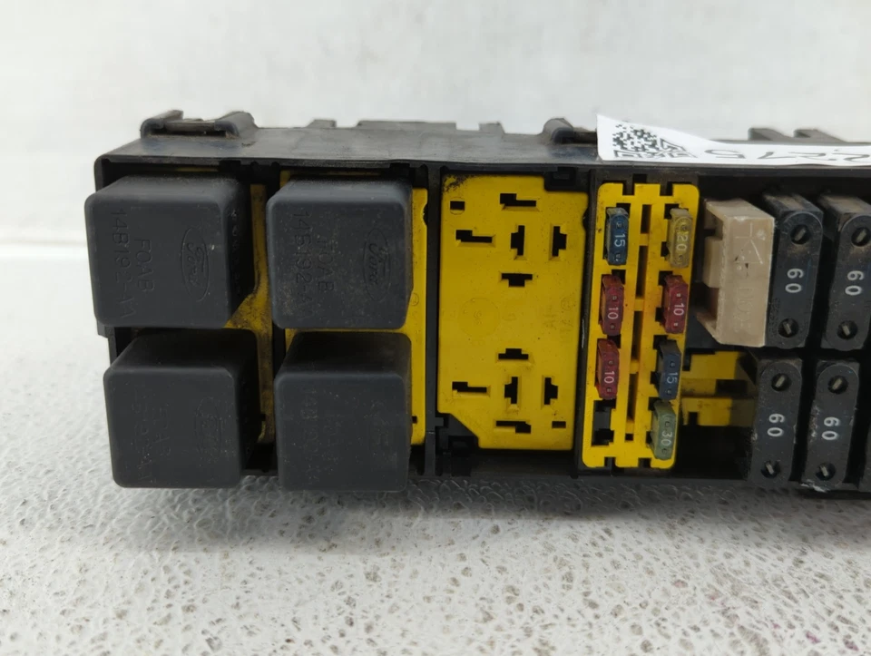 Ford Windstar 1996 caja de fusibles caja de fusibles módulo de relé KCSTC Foto 3 de 4