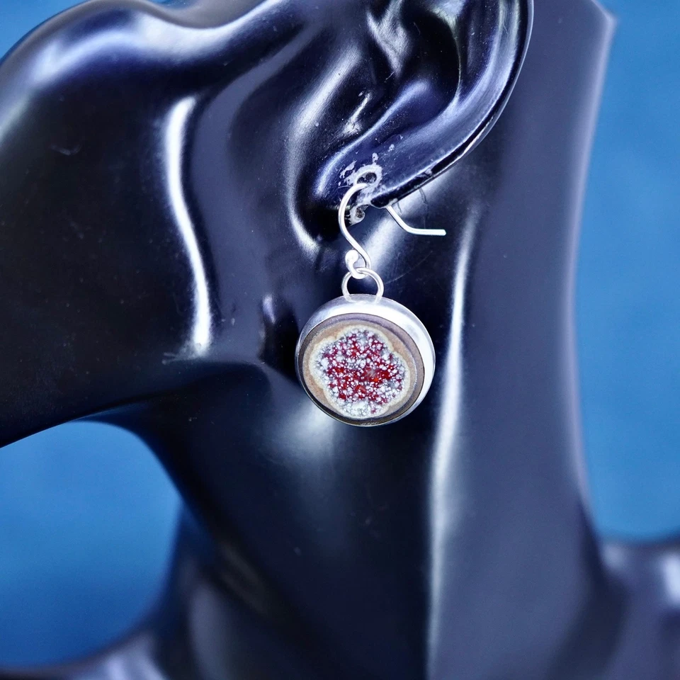 Pendientes vintage de plata de ley 925 hechos a mano con piedra artesanal redonda Foto 2 de 4