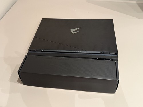 GIGABYTE AORUS RTX 4070 QHD+ 2560x1600 240Hz Core i7 13700H 16GB DDR5 - Picture 17 of 20