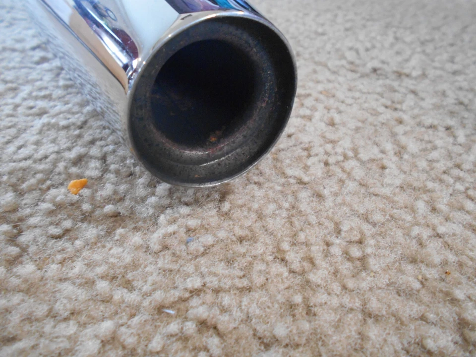 **Usado** Escape Harley Davidson OEM PN 65232-04 Catalyst HDI 12-6C Foto 2 de 4