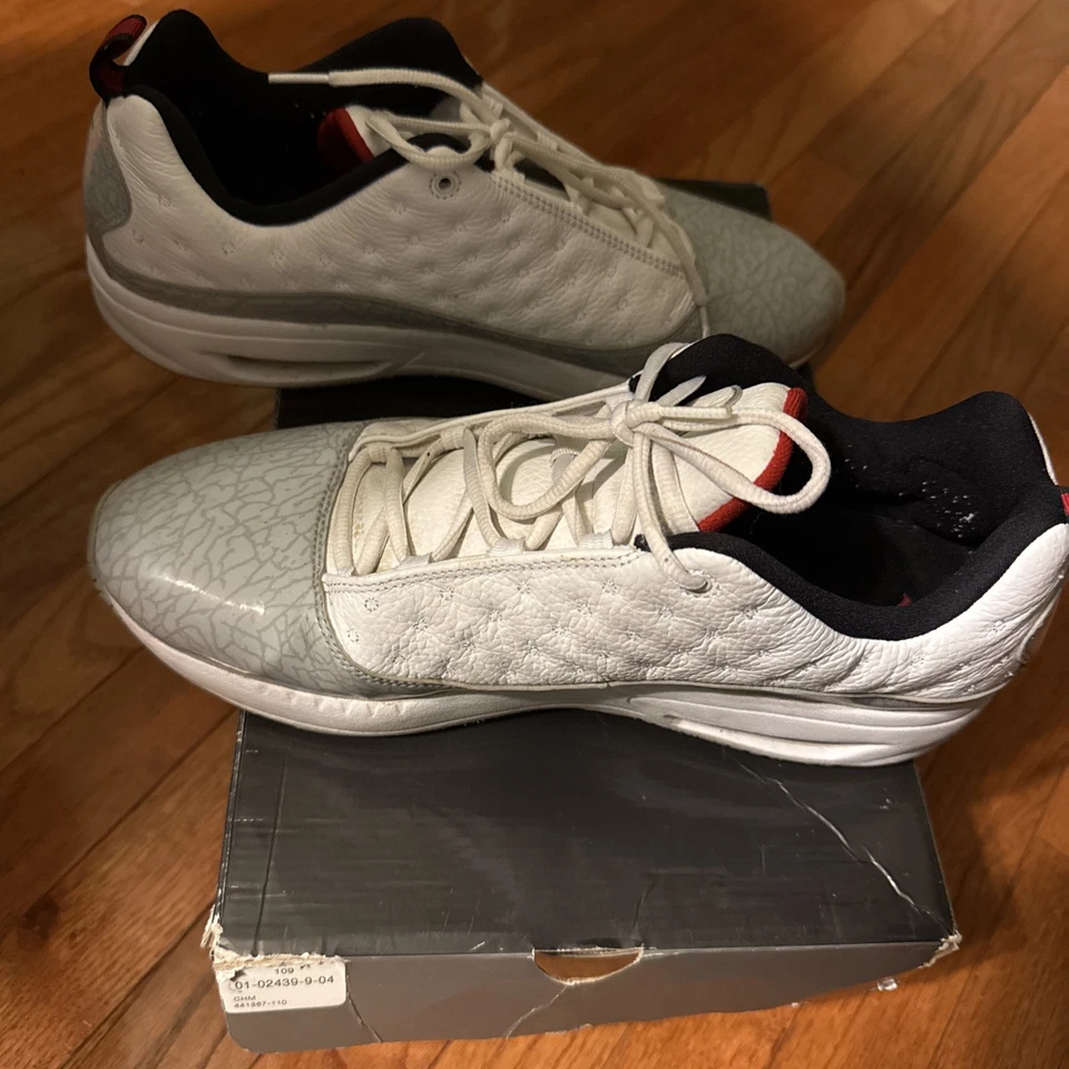 Nike Air Jordan CMFT Air XIII 13 Cuero Blanco Negro 441367-110 Talla 12M Foto 2 de 4