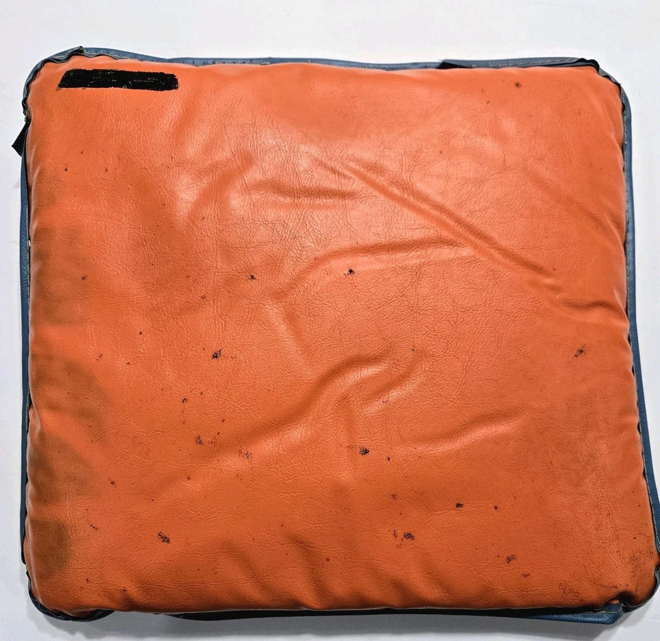 老式奥本大学奥本老虎体育场座垫 — 第 2/2 张图片