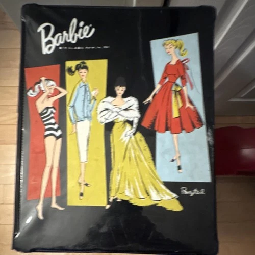 Barbie Vintage Carrying Case With Handle, Compartments, Clothes & Accessories