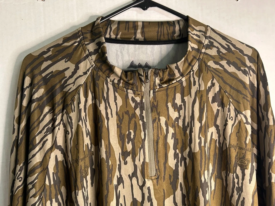 WFS World Famous Sports Men's Camo Hunting Long Sleeve Shirt Size 2X - Image 3 of 4