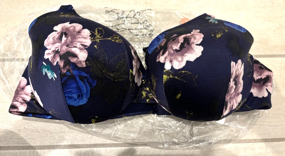 Novo! Lane Bryant Modern Cacique Collection Invisible Back Smoother ~44C Azul - Imagem 3 de 4