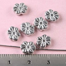 40pcs 8 6.8mm Tibetan Silver Daisy Flower Spacer Beads H1564