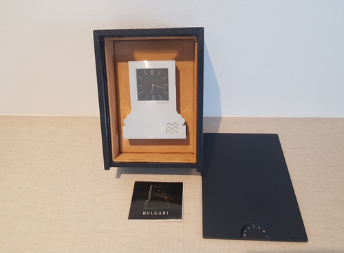 BULGARI Pendulette de BUREAU . 1990. EN ARGENT .SIGNE.Avec son Ecrin .FONCTIONNE