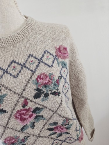 Eddie Bauer Vintage Floral Argyle Wool Beige Pink Knit Crew Sweater Jumper L - Picture 2 of 10