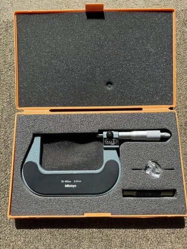 Mitutoyo Micrometer M810-100 193-104