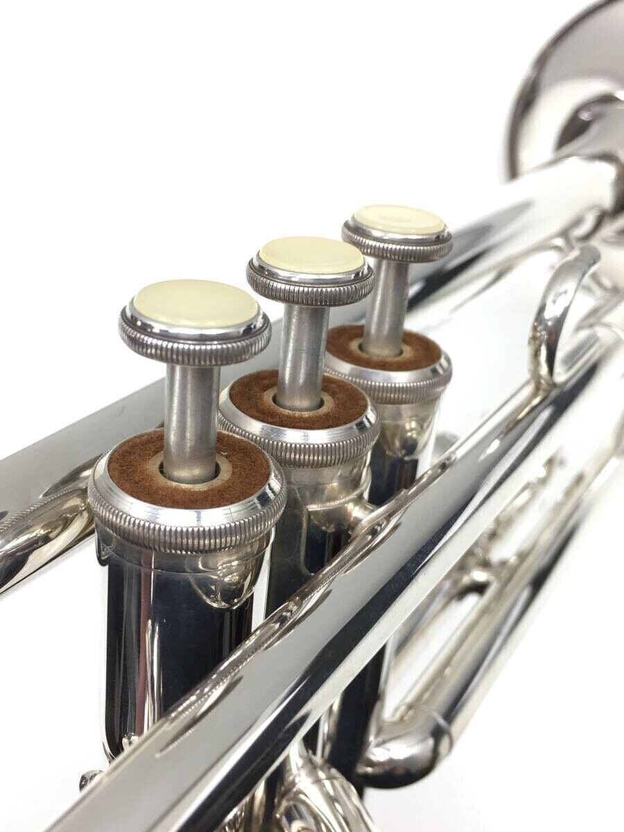 Yamaha YTR-3320S YTR3320S Bb Trumpet Silver Student Model Yamaha YTR-3320S YTR3320S Bb Trumpet Silver Student Model