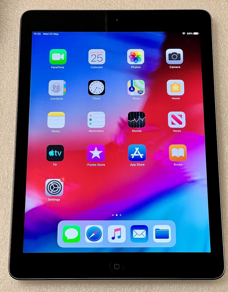 Apple iPad Air 1st Gen 9.7