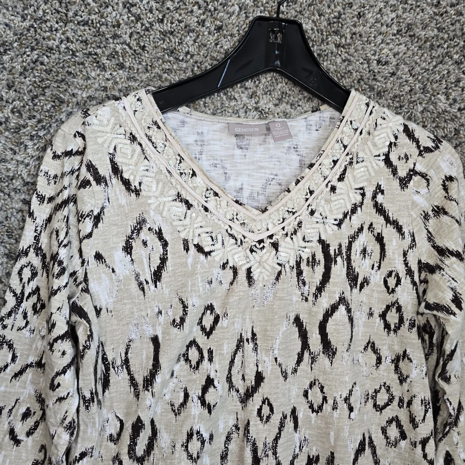 Chicos Топ женщин 0 США маленький бежевый богемное вышитый бисером v-образным вырезом футболка повседневный - Изображение 4 из 4