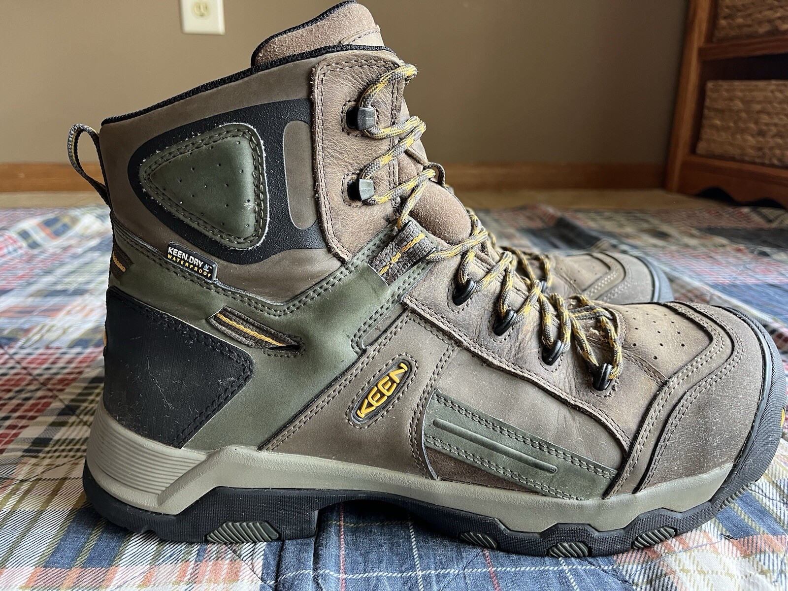 KEEN Utility Davenport Mid Waterproof Composite Toe Work Boots