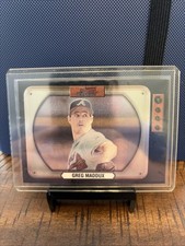 Greg Maddux 2000 Bowman Chrome #103 Retro-Future
