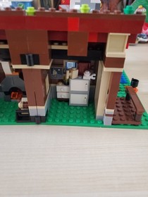 lego 31025 Creator Mountain Hut 95 % Conplete.