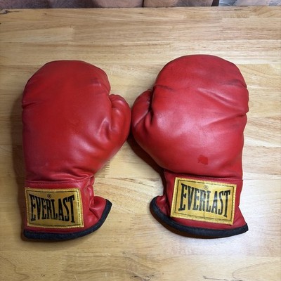 Everlast Boxing Gloves 10oz Red Made In USA Vintage Large Fighting