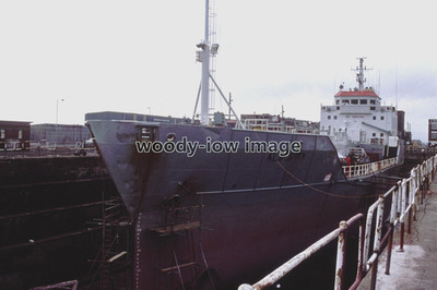 SLXY572 - FT Everard Coastal Tanker - Alacrity in drydock - 35mm Colour Slide