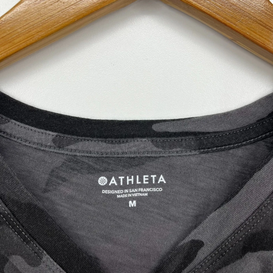 Camiseta Athleta Para Mujer Talla M Negra Estampado Camuflaje Cuello Redondo Algodón Camuflaje Foto 4 de 4