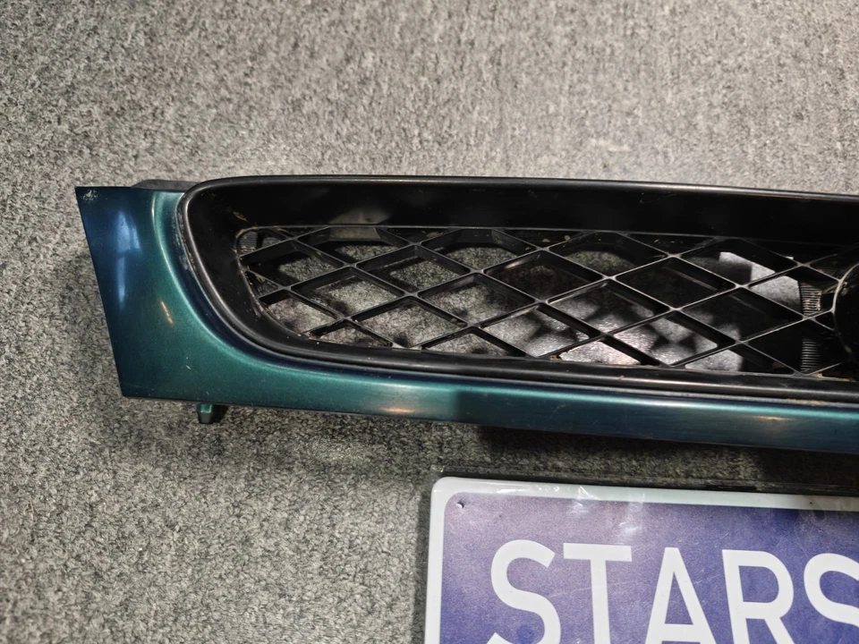 Subaru Impreza 1997-2001 parrilla Arcadia verde emblema 2,5RS GC8 Outback Foto 3 de 4