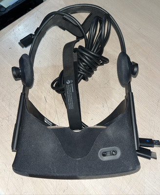 OCULUS RIFT WIRELESS HEADSET W ONE CONTROLLER