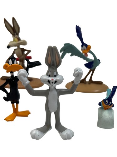 Looney Tunes Action Figure Collection Bugs Bunny Daffy Duck Set T2247 SC25 - Picture 4 of 9