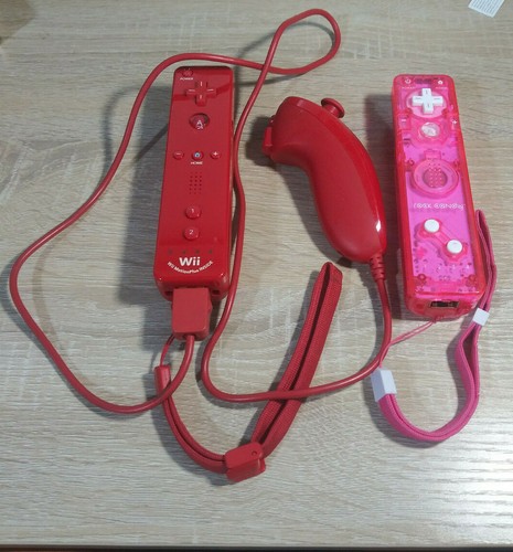 Genuine OEM Nintendo Wii Controllers - Remotes, Nunchucks, Rubber Sleeves & More - Picture 8 of 145