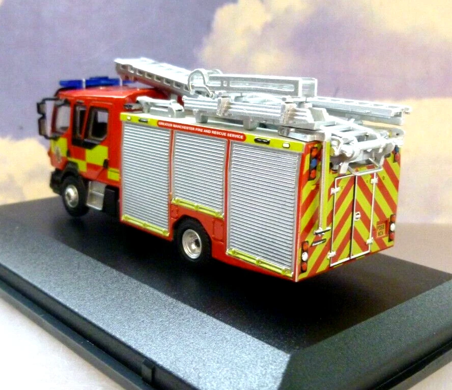 OXFORD 1/76 VOLVO FL PUMP ENGINE GREATER MANCHESTER FIRE & RESCUE 76VEO003 - Image 4 of 4