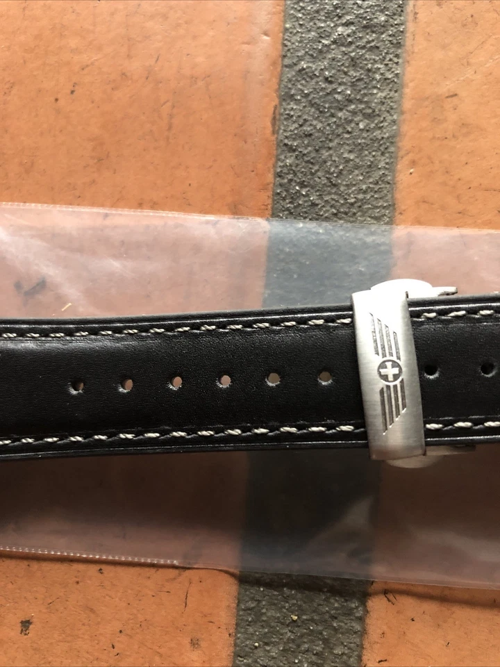 Victorinox Swiss Army Alpnach Blk 皮革表带 24 毫米 Mach 6 241188 24785 241447 — 第 4/4 张图片