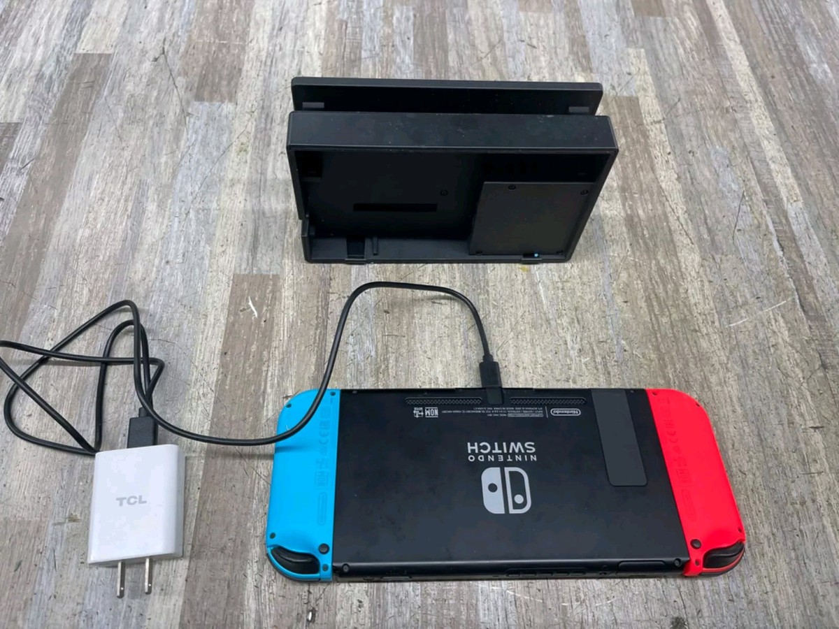 【美品】NINTENDO SWITCH Nintendo Switch Animal Crossing New Horizons Edition 32GB