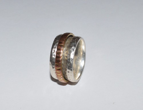 SILPADA STERLING SILVER HAMMERED DOUBLE SPINNING BAND RING - Picture 3 of 4