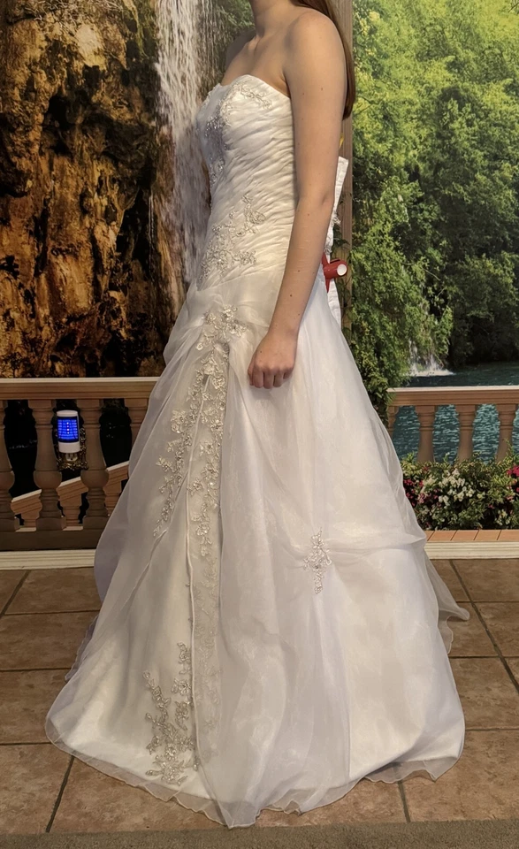 PC MARY'S Mujer 6-8? Vestido de novia de tafetán sin tirantes con cuentas usado en excelente estado Foto 3 de 4