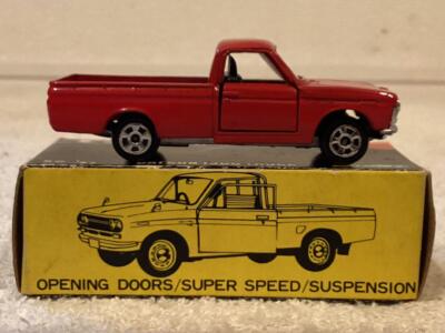tomica DATSUN１３００truck Super Rare Black Box Tomica No.42 Datsun 1300 Truck Made In