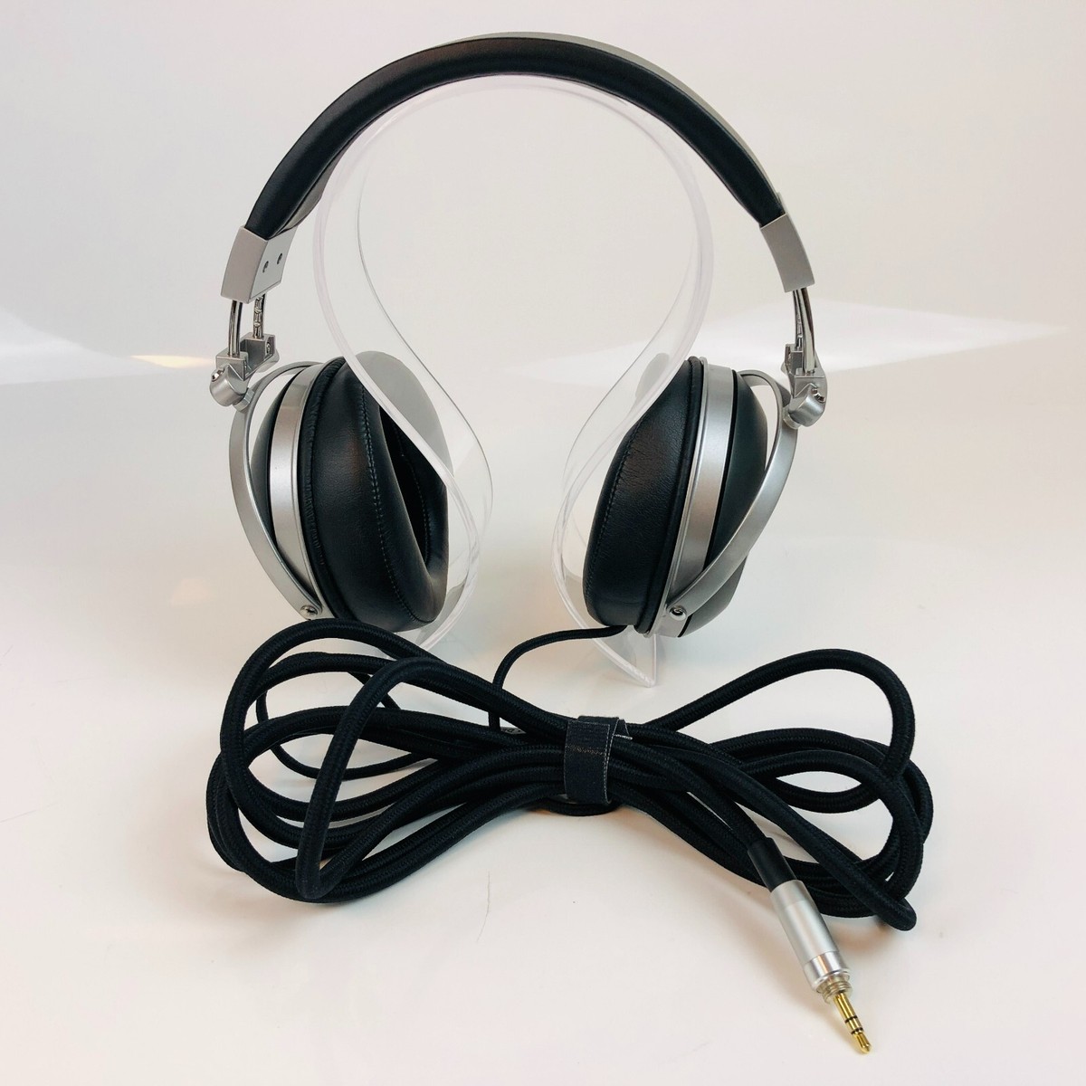 DENON ヘッドホン AH-D2000-k Denon AH-D2000 review | TechRadar