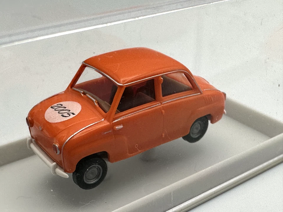 BREKINA GOGGOMOBIL LIMOUSINE, ORANGE, 1:87 HO SCALE, NIB - Image 3 of 4