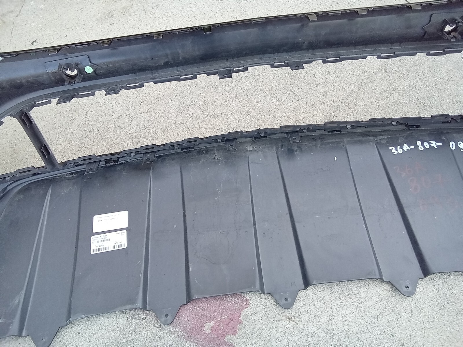 2021-22 BENTLEY BENTAYGA GEN 2  FRONT BUMPER COVER 36A807103 OEM NON DAMAGED (14