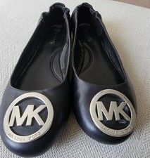 Michael Kors Lindsay Black Flat Ballerina Slipper Silver Medallion 7