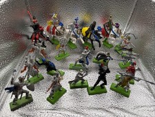Vintage Britains Deetail 1971 Medieval Knights 15 Horses 5 Figures Lot 20