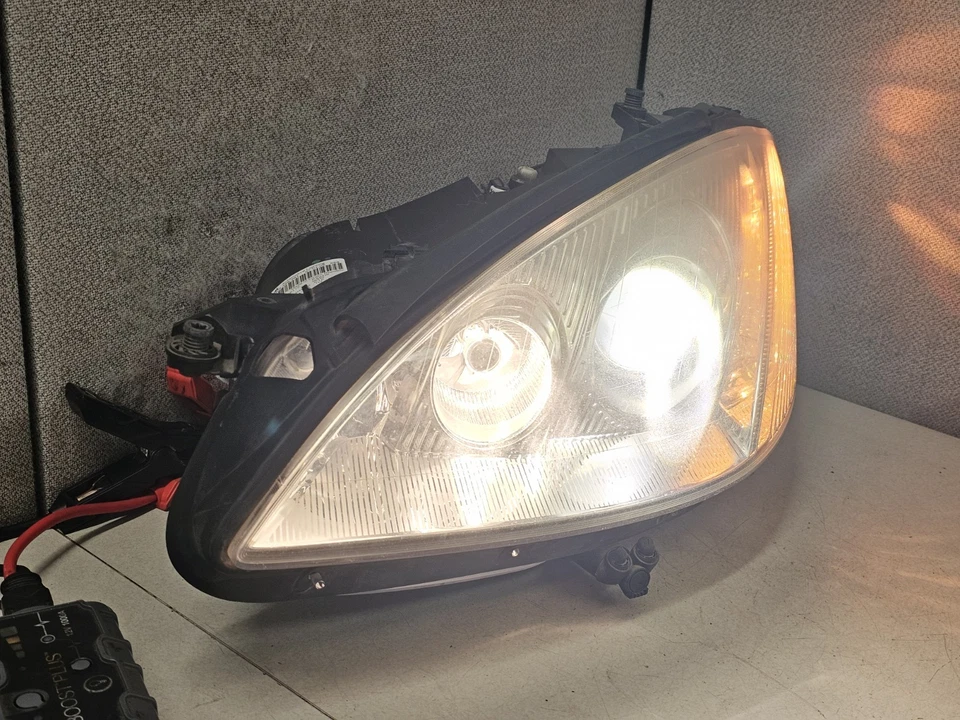 Conjunto de lámpara de cabeza bi-xenón conductor izquierdo Mercedes S550 S600 2007-2009 OEM Foto 2 de 4