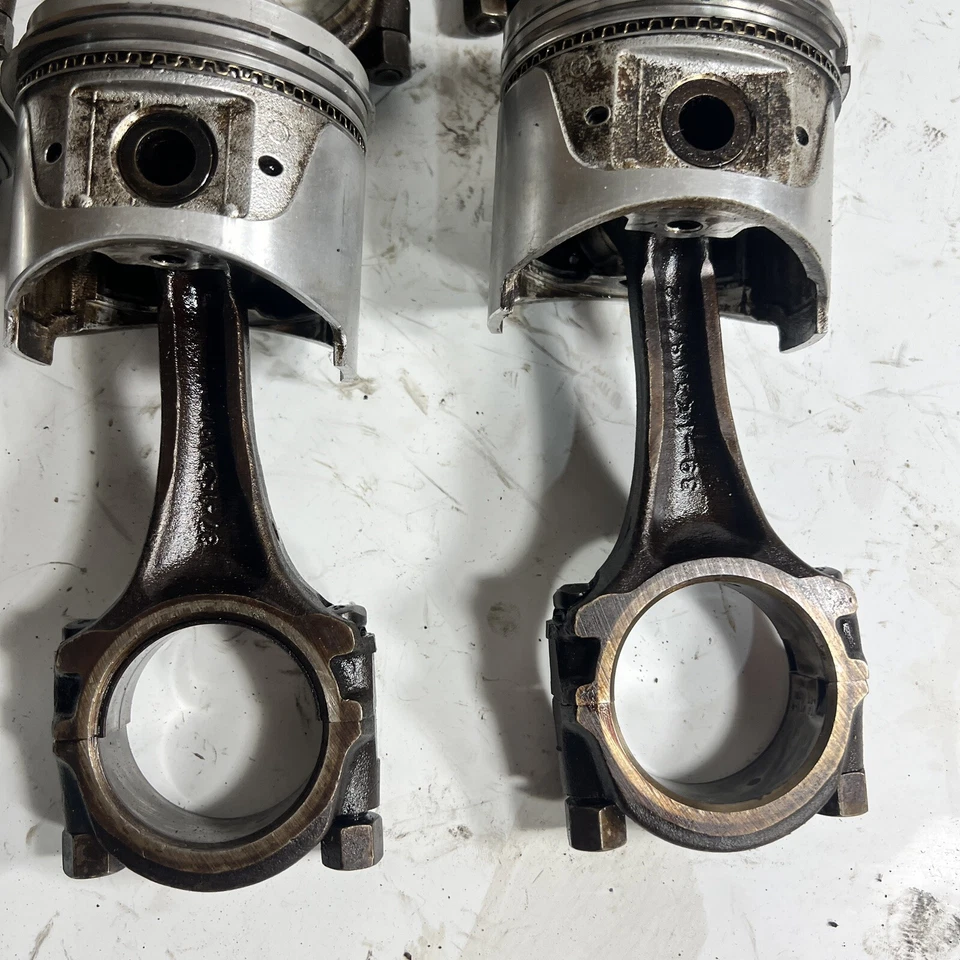 Комплект поршней и соединительных стержней двигателя 79-83 Nissan 280zx 6 L28 2,8 л 280z - Изображение 2 из 4