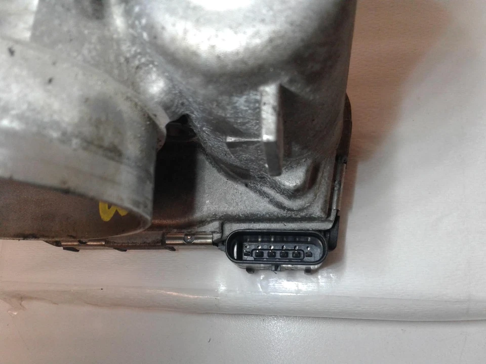 Used Fuel Injection Throttle Body fits: 2016 Chrysler Town & country 3.6 Grade A Foto 3 de 4