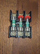 Connectron MRR-77 Fuse Holder, CAT. NO. M633, 600V, 30A, Used