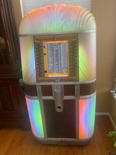 1948 AMI B Digital Touch Screen Jukebox updated with a modern PC & original amp
